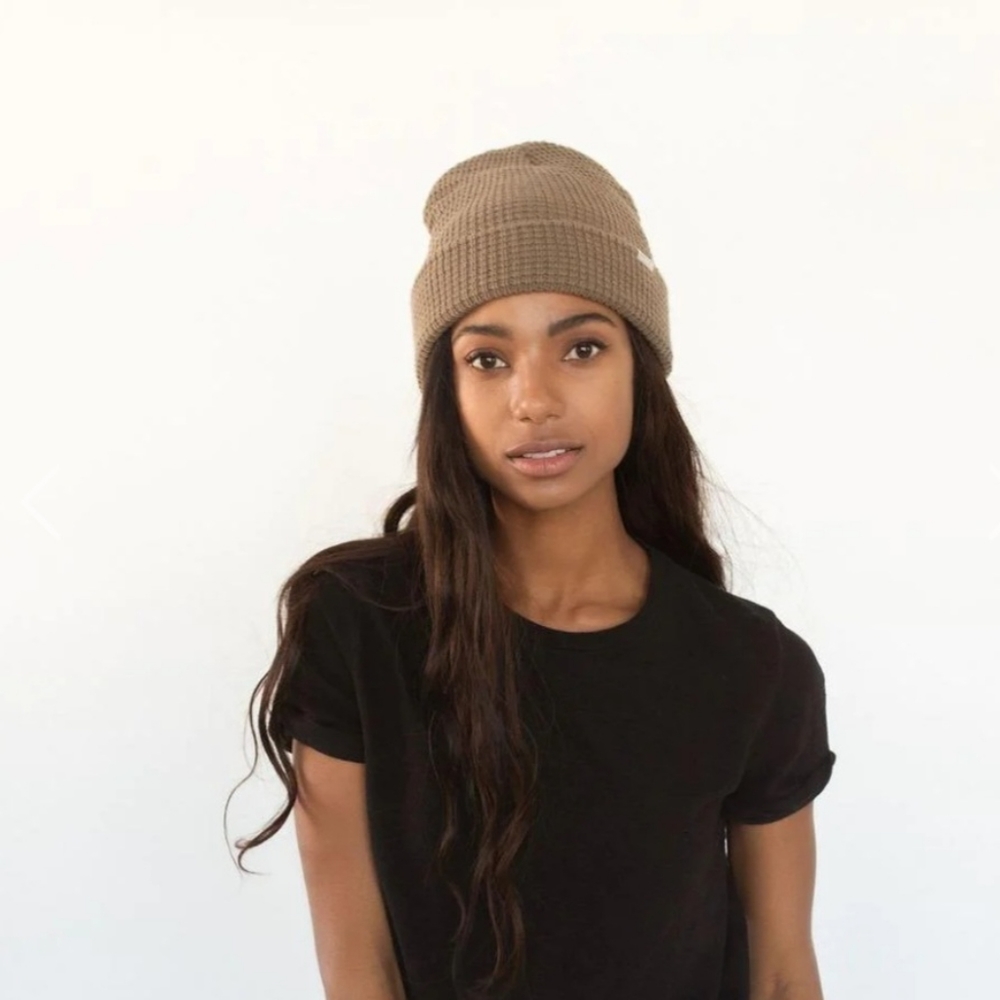 Gigi pip Marsh Waffle Beanie in Smoke